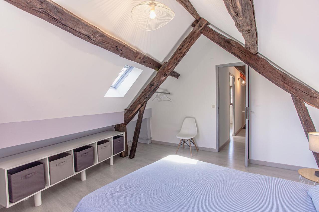 Maison En Pierres Au Coeur Du Village Medieval De Villeneuve Eksteriør billede